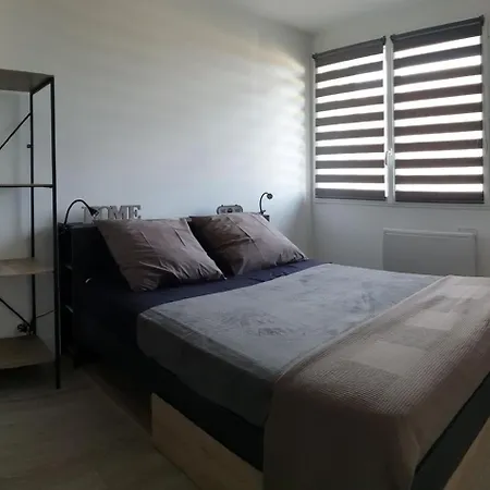 Le Loft Holiday home Caraman